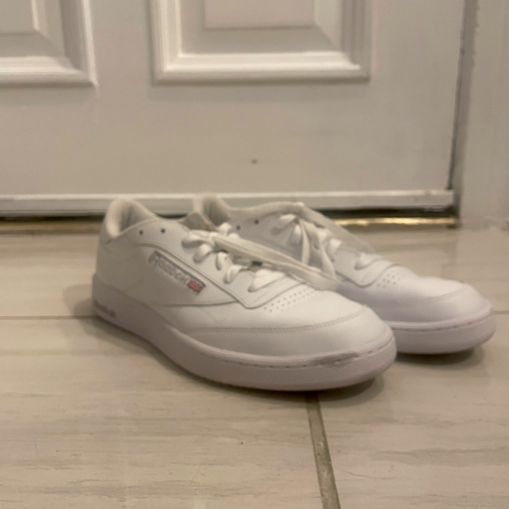 Mens White Reebok Sneaker 9.5